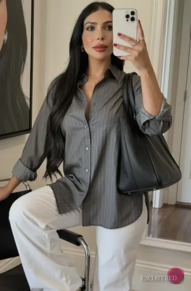 Katy, Brazilian trans escort in Bangkok — photo 4