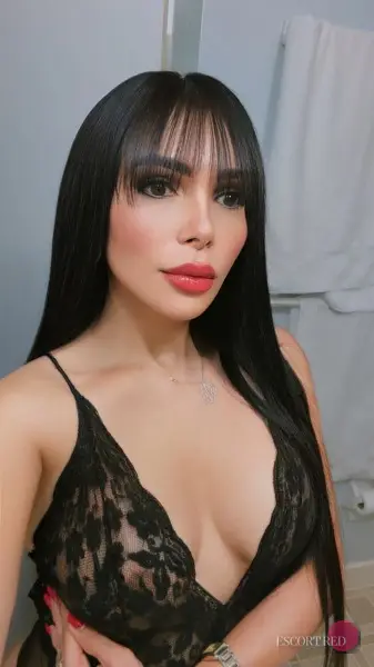 Katy, Brazilian trans escort in Bangkok — photo 6
