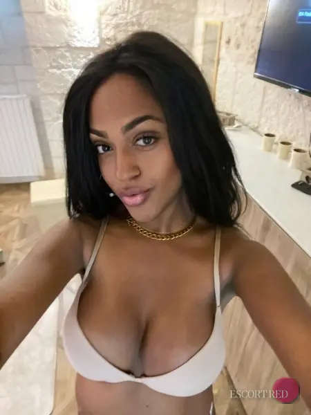 Keishla, British trans escort in Bangkok — photo 6