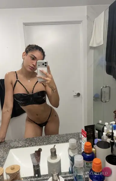 Kelli, Brazilian trans escort in Tokyo — photo 6