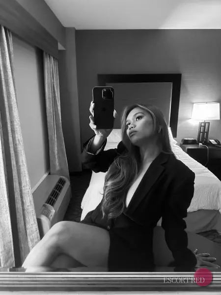 Kendall, Korean trans escort in Macau