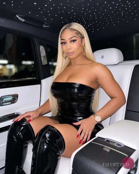 Khristina, British trans escort in Tokyo — photo 3