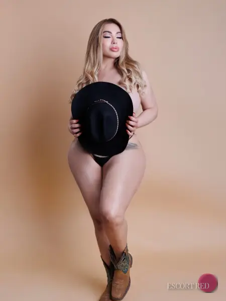 Kiera, Brazilian trans escort in Bangkok — photo 6