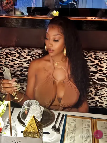 Kimmy, Nigerian trans escort in Hong Kong — photo 4