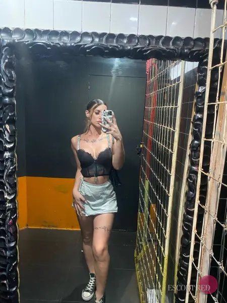 Kylie, British trans escort in Hong Kong — photo 4