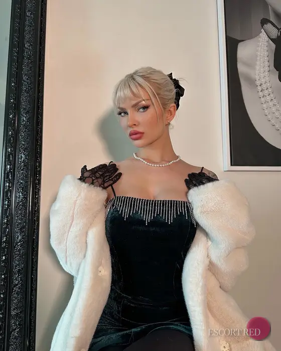 Larissa, Dutch escort in Macau