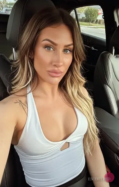 Lexi, British trans escort in Hong Kong — photo 4