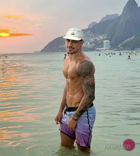 Liam, Brazilian male escort in Hong Kong — photo 6