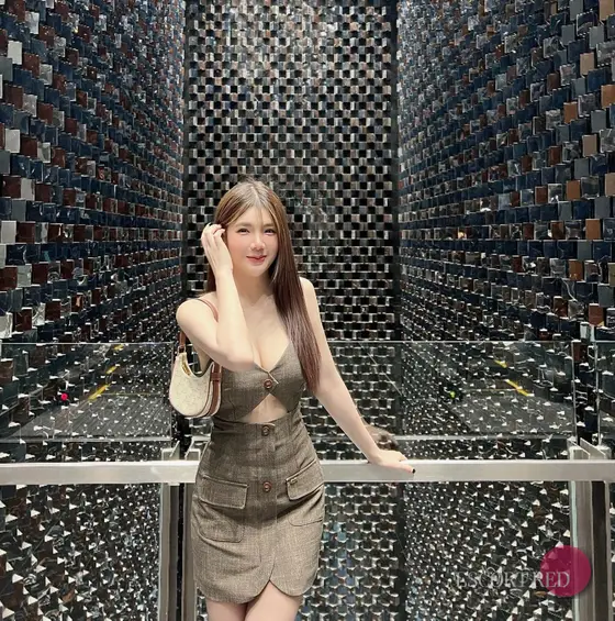 Lilly, German escort in Tokyo — photo 6
