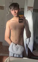 Lucas, British male escort in Tokyo — photo 2
