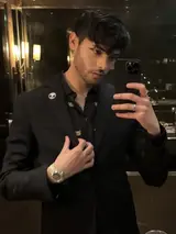 Lucas, British male escort in Tokyo — photo 4