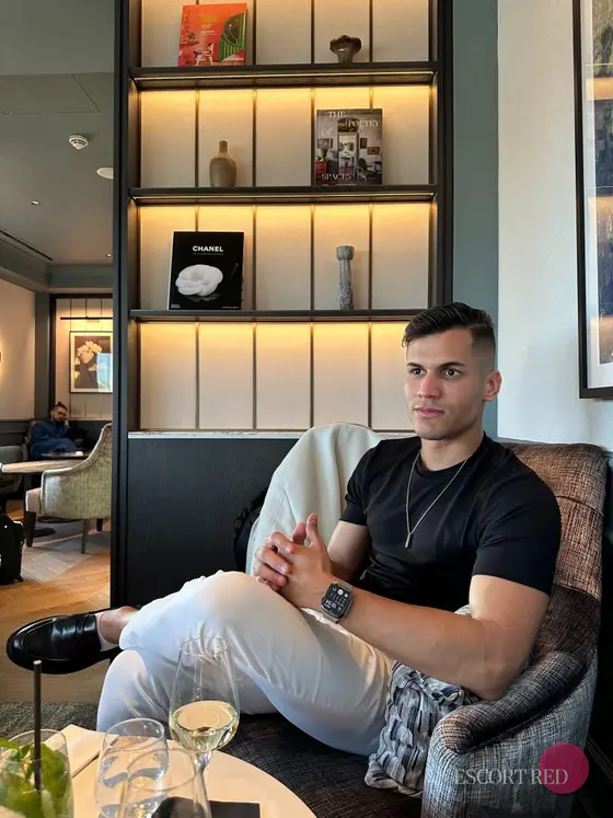 Mathew, Brazilian male escort in Hong Kong — photo 4