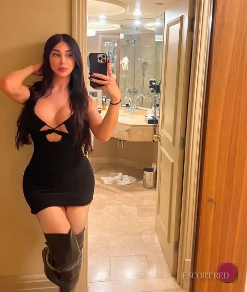 Miriam, Brazilian trans escort in Tokyo — photo 5