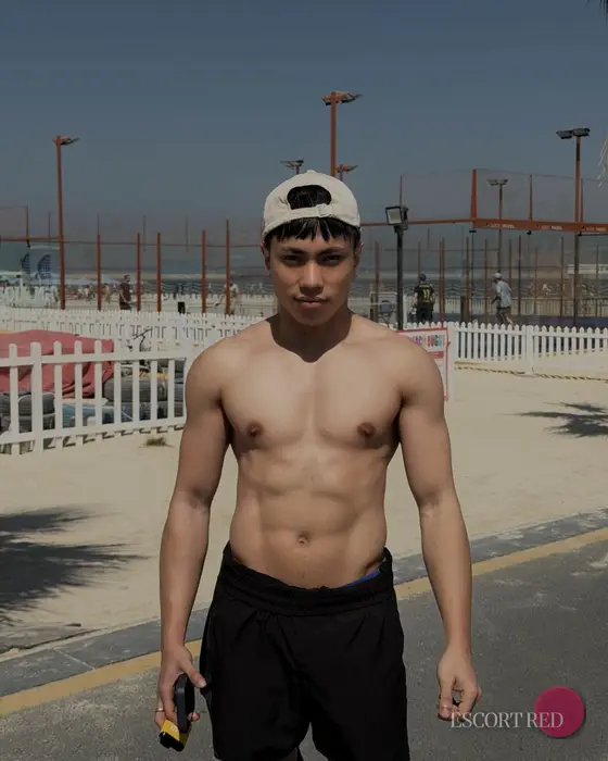 Nico, Vietnamese male escort in Bangkok — photo 4