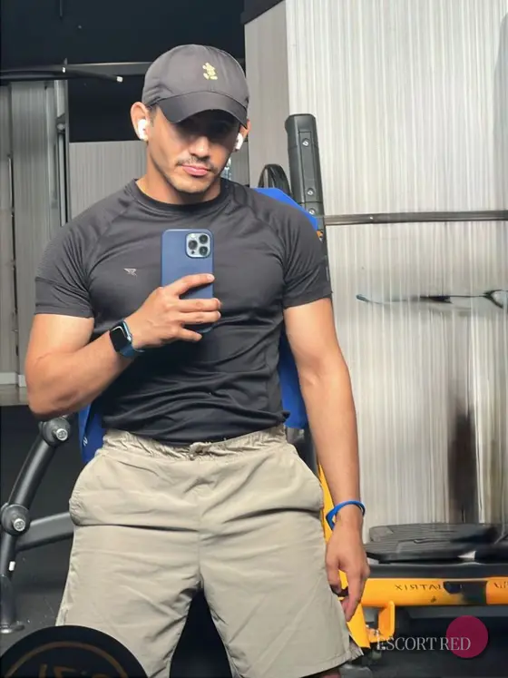 Petit, Brazilian male escort in Hong Kong — photo 4