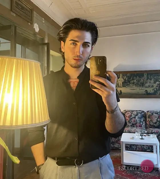Rex, British male escort in Macau