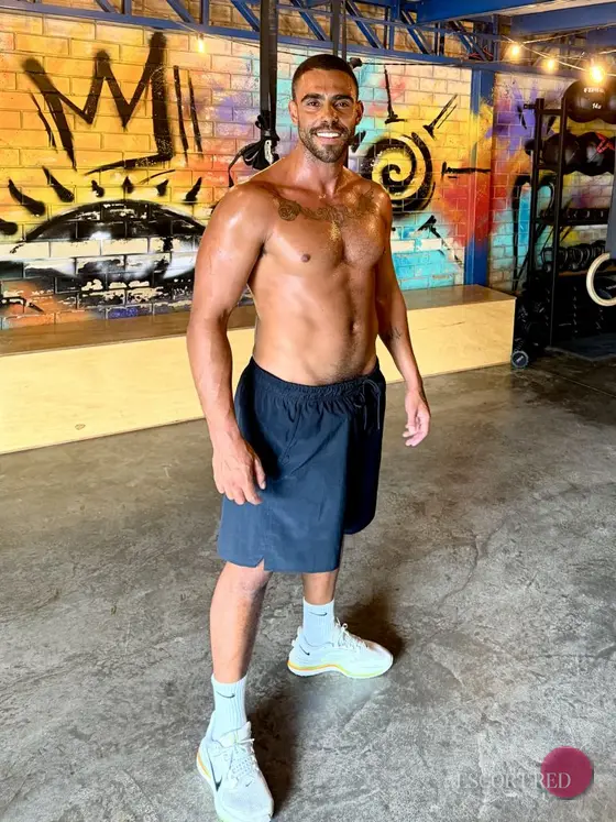Roberto, Brazilian male escort in Hong Kong