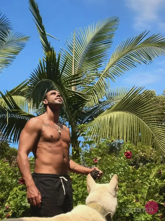 Roberto, Brazilian male escort in Hong Kong — photo 3