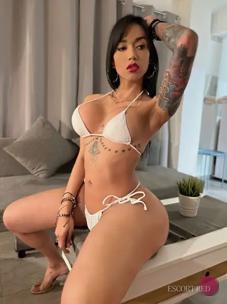 Sally, Brazilian trans escort in Macau — photo 5