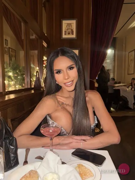 Sandy, Thai trans escort in Macau — photo 6