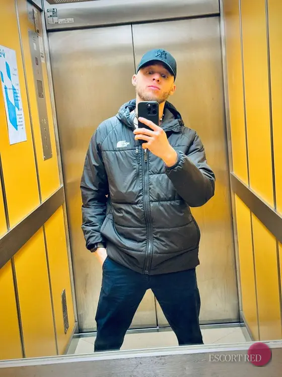 Sergio, Brazilian male escort in Bangkok — photo 4