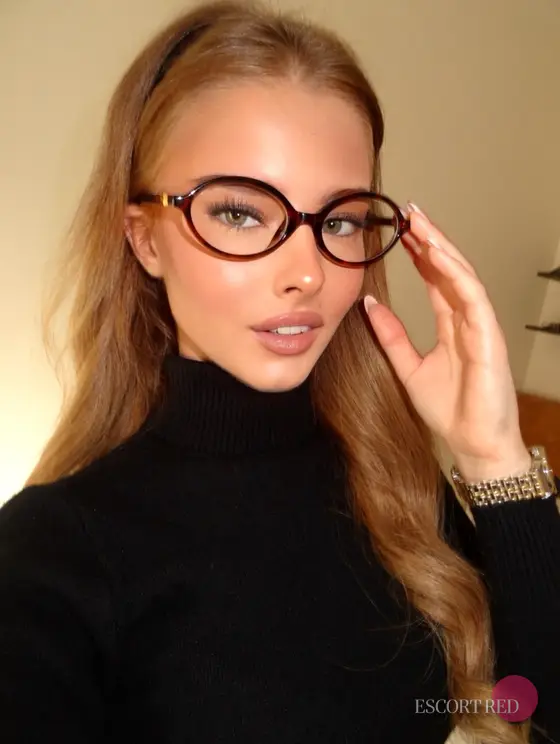 Shira, French escort in Bangkok