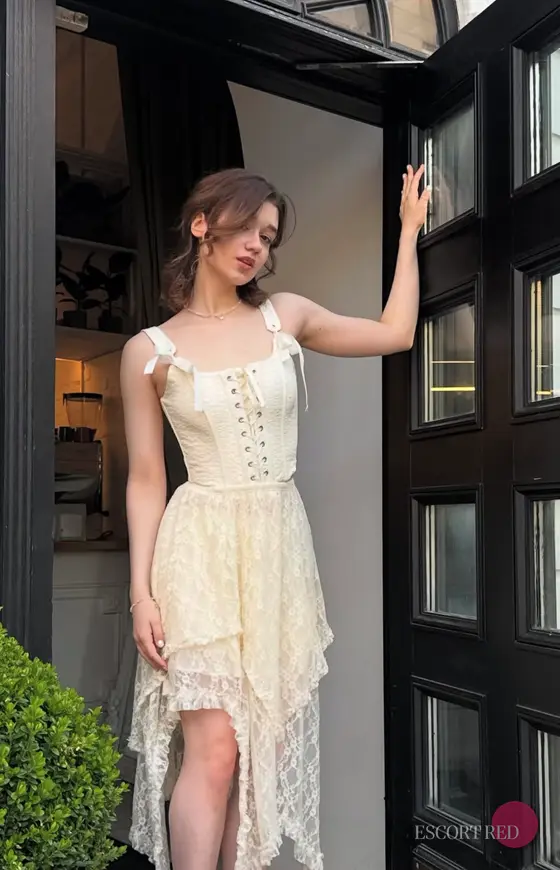Shura, French escort in Tokyo
