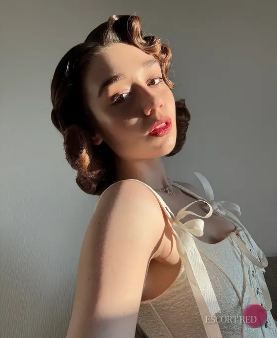 Shura, French escort in Tokyo — photo 5