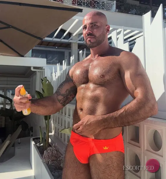 Sultan, British male escort in Bangkok — photo 3