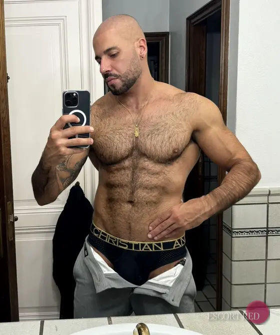 Sultan, British male escort in Bangkok — photo 5