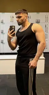 Tarkan, Indian male escort in Bangkok — photo 4