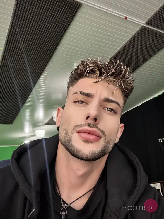 Theo, Brazilian male escort in Hong Kong