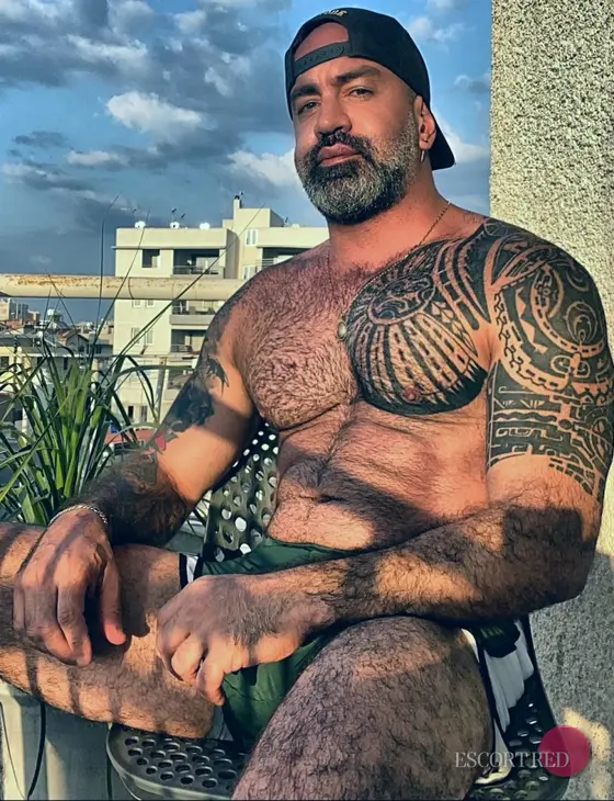 Theodoros, British male escort in Macau