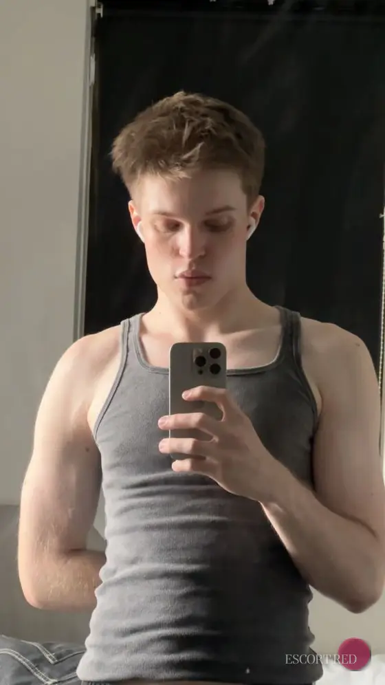 Thomas, Russian male escort in Hong Kong — photo 4