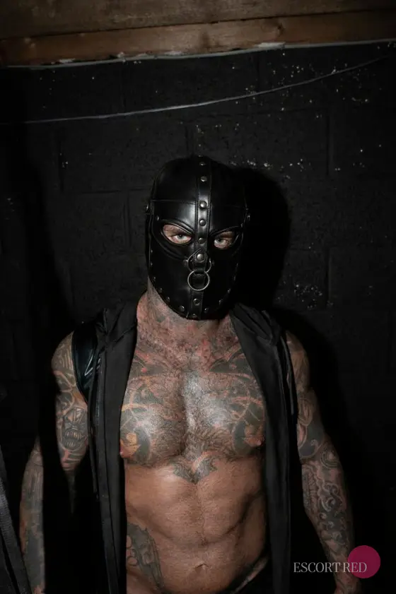 Titan, Russian male escort in Tokyo — photo 5