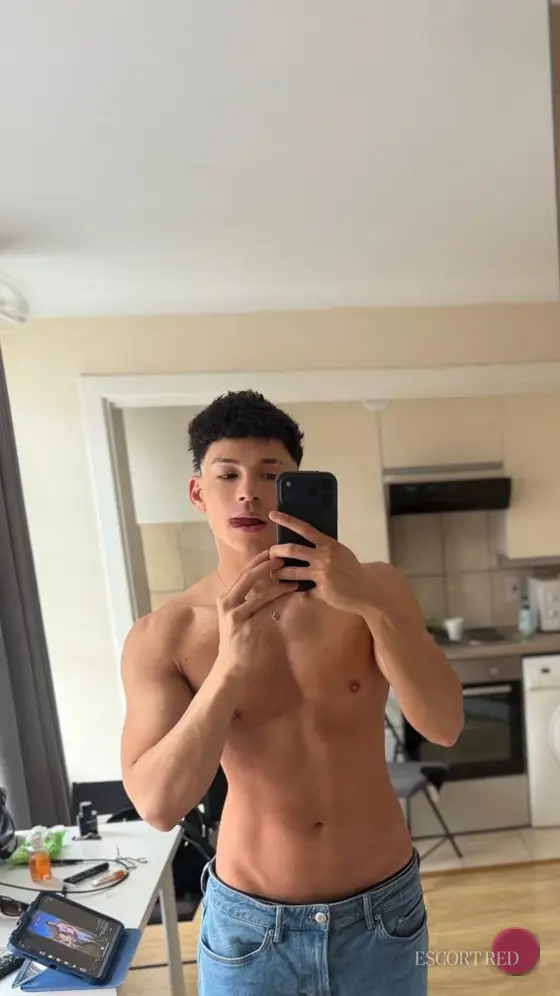 Tonny, Brazilian male escort in Hong Kong
