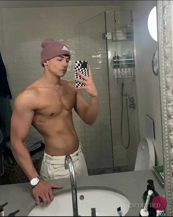 Tonny, Brazilian male escort in Hong Kong — photo 4