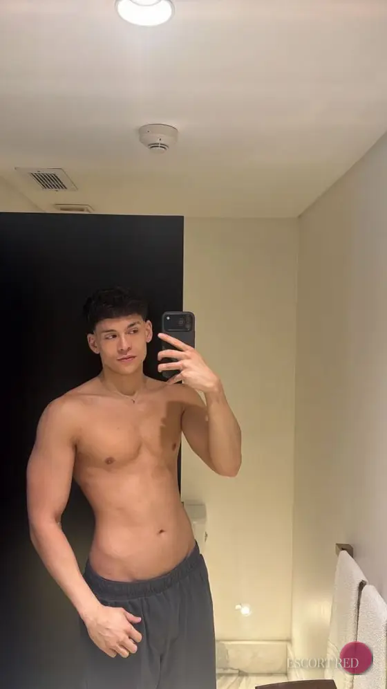 Tonny, Brazilian male escort in Hong Kong — photo 5
