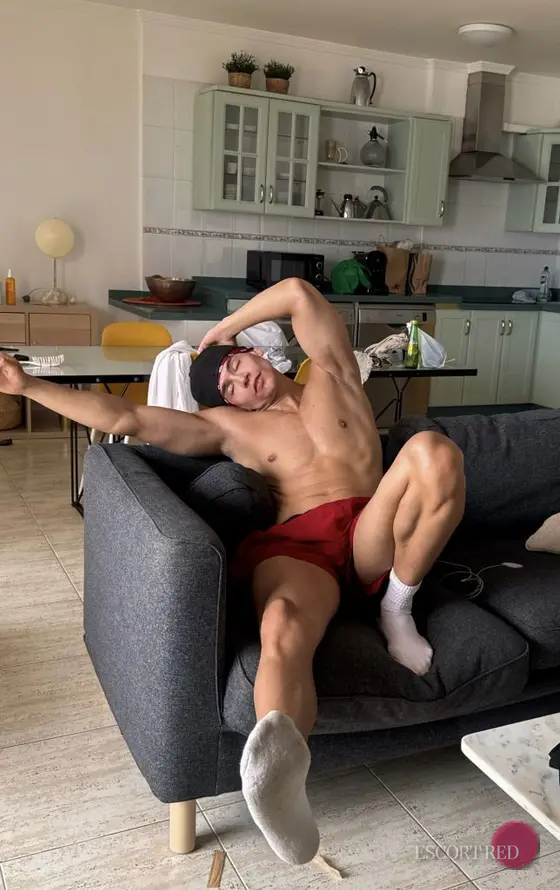Tonny, Brazilian male escort in Hong Kong — photo 6
