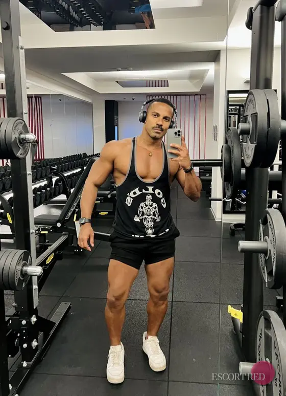 Tony, Brazilian male escort in Macau — photo 5