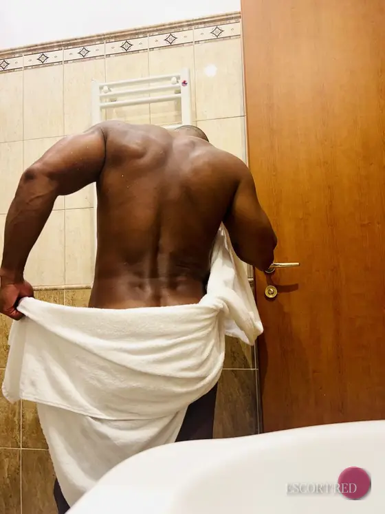 Tony, Brazilian male escort in Macau — photo 6