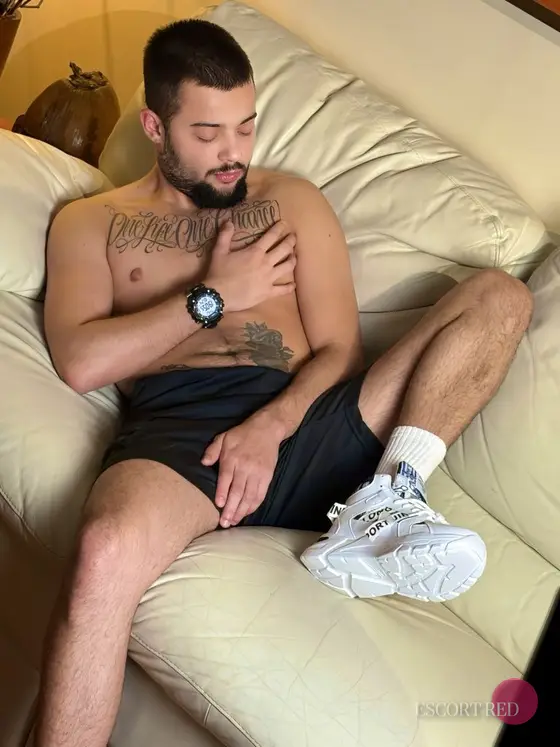 Travis, Russian male escort in Hong Kong — photo 5