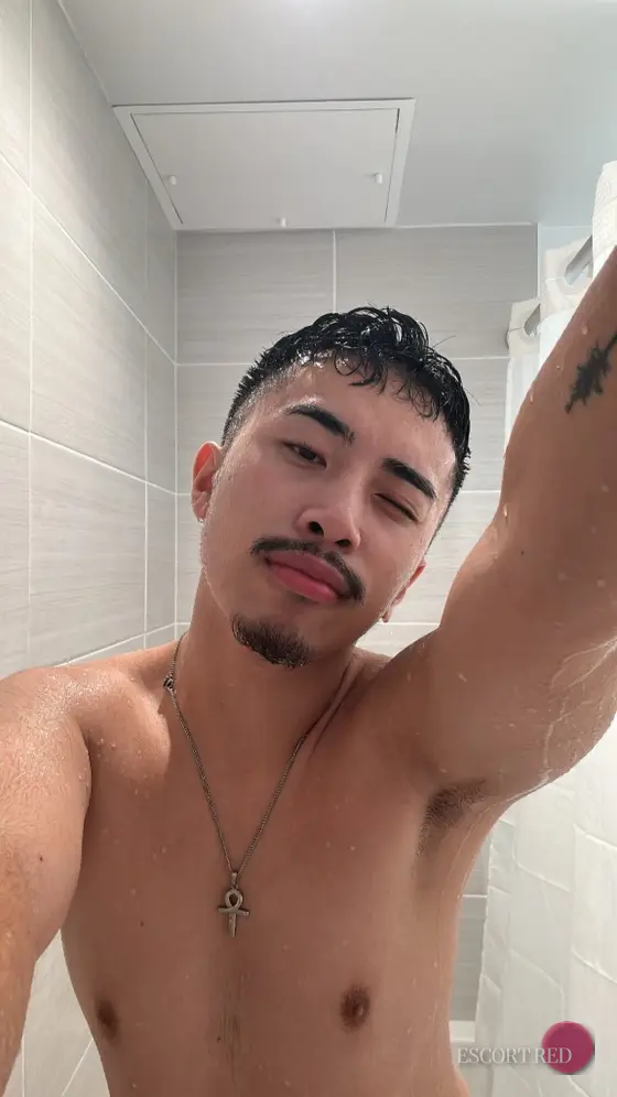 Tyson, Chinese male escort in Macau — photo 5