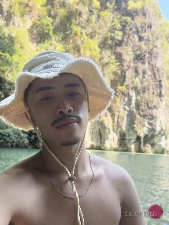 Tyson, Chinese male escort in Macau — photo 6