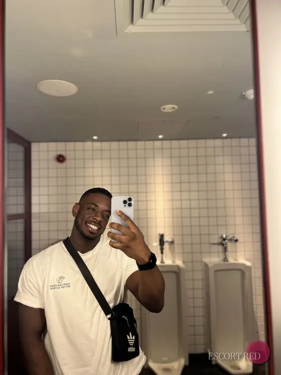 Ujjal, Nigerian male escort in Tokyo — photo 3