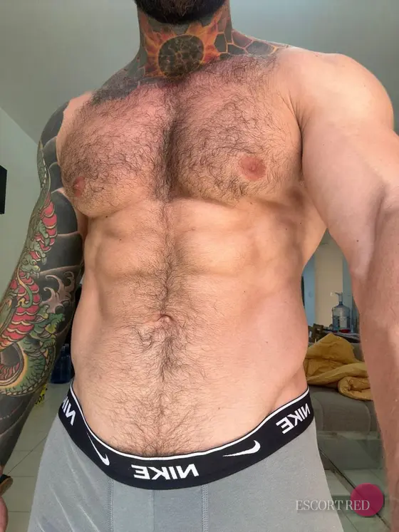 Valdemar, British male escort in Hong Kong — photo 5