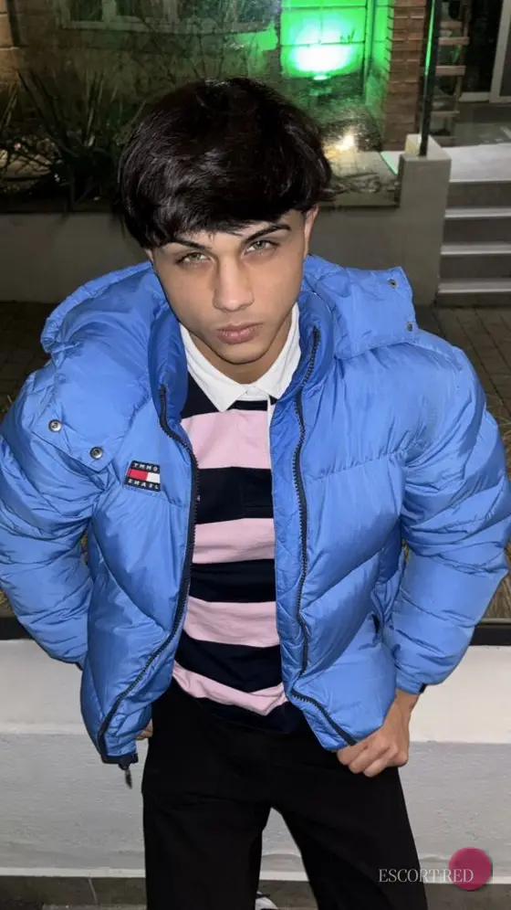 Vasily, British male escort in Macau — photo 3