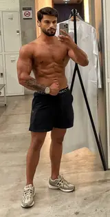 Vendome, British male escort in Hong Kong — photo 2