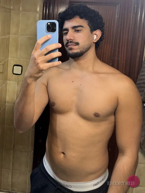 Vergon, Brazilian male escort in Bangkok — photo 3
