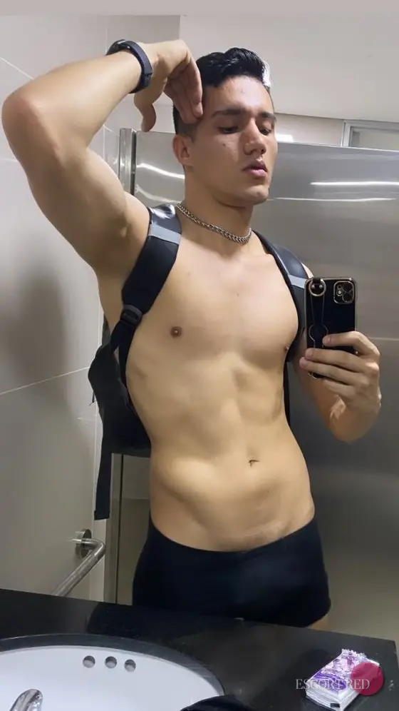 Vicente, Brazilian male escort in Macau — photo 4